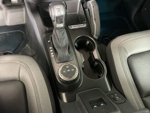 Used 2023 Ford Bronco Big Bend image 12