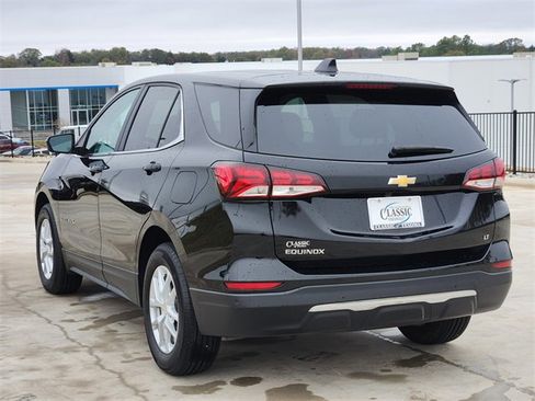 Used 2023 Chevrolet Equinox LT image 8