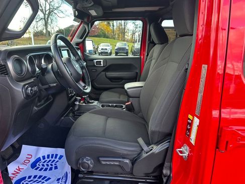 Used 2022 Jeep Wrangler Unlimited Sport image 9