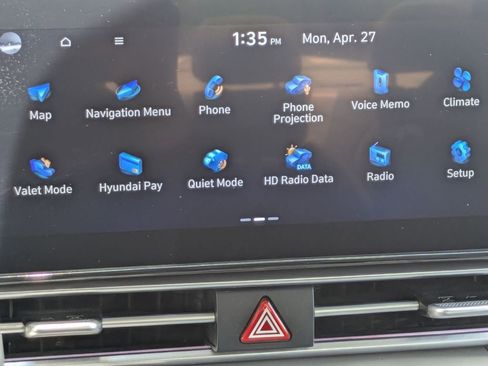 Used 2025 Hyundai Elantra SEL FWD image 18