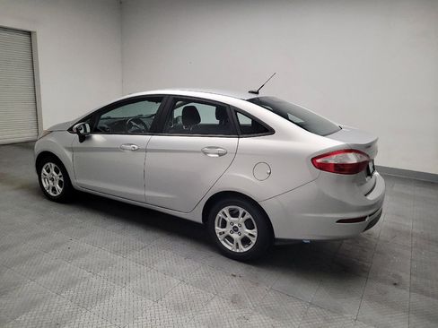 Used 2016 Ford Fiesta SE FWD image 3