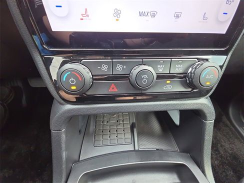 Used 2025 Ford Ranger XLT w/ Equipment Group 301A High image 24