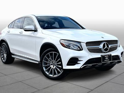 Used 2018 Mercedes-Benz GLC 300 4MATIC Coupe image 2