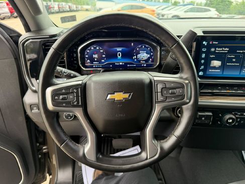 Certified 2023 Chevrolet Silverado 1500 LT w/ Z71 Off-Road Package AWD/4WD image 19