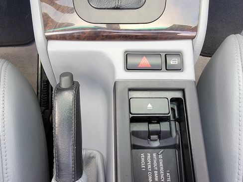 Used 2001 BMW 330Ci Convertible image 40