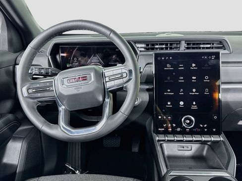 Used 2025 GMC Terrain Elevation AWD/4WD image 12