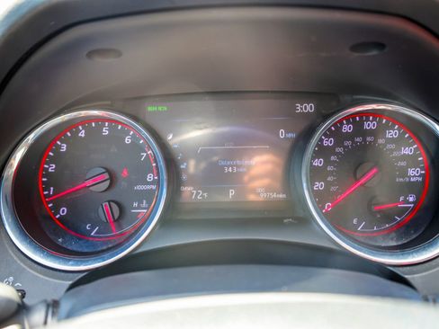 Used 2020 Toyota Camry XSE FWD image 16