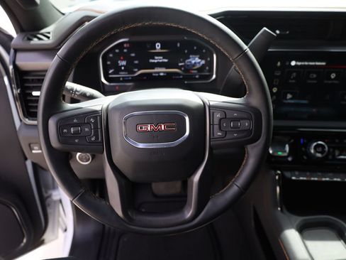 Used 2025 GMC Sierra 3500 AT4 w/ AT4 Premium Plus Package AWD/4WD image 13