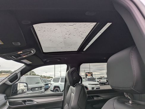 New 2026 Jeep Grand Wagoneer Limited image 15