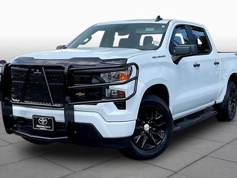 Used 2024 Chevrolet Silverado 1500 Custom AWD/4WD image 2