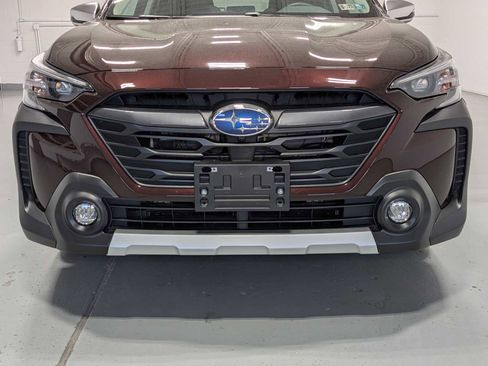 Used 2025 Subaru Outback Touring XT w/ Popular Package #2 AWD/4WD image 2