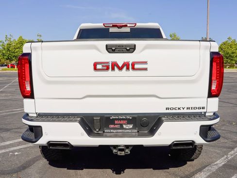 New 2026 GMC Sierra 1500 AT4 w/ AT4 Premium Package AWD/4WD image 8