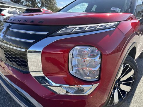 New 2026 Mitsubishi Outlander SE FWD image 9