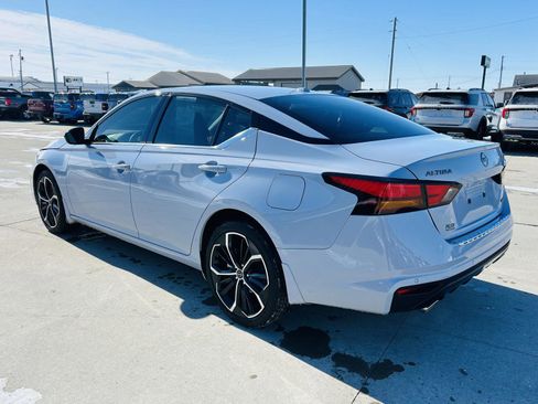 Used 2023 Nissan Altima 2.5 SR image 32