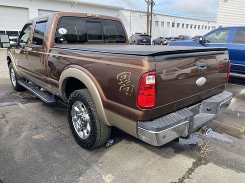 Used 2011 Ford F250 Lariat w/ Lariat Interior Pkg AWD/4WD image 8