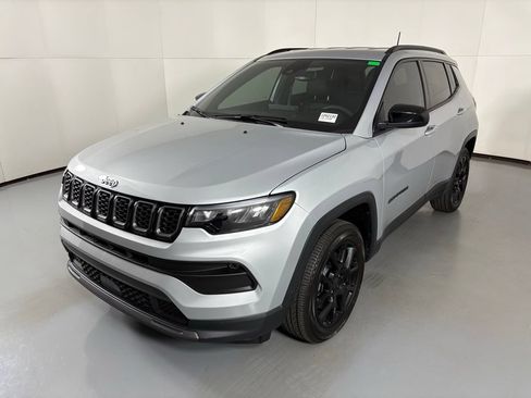 New 2026 Jeep Compass Latitude w/ Quick Order Package 29K AWD/4WD image 4