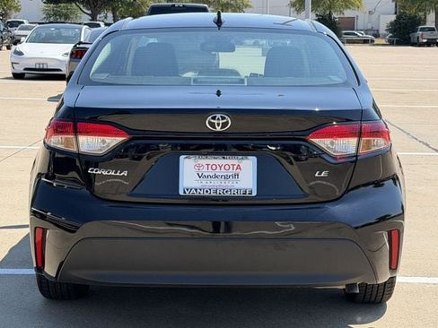 Used 2026 Toyota Corolla LE FWD image 5