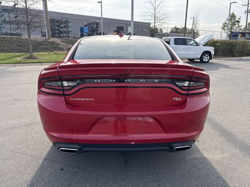 Used 2016 Dodge Charger R/T w/ Navigation & Travel Group image 8