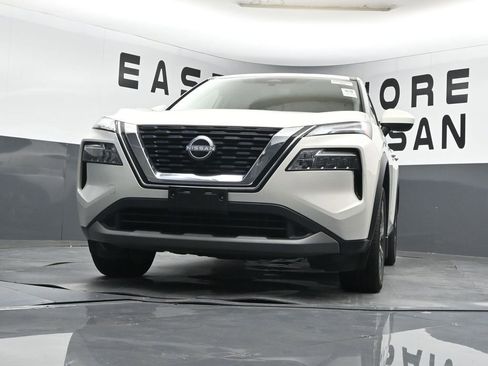 Used 2023 Nissan Rogue SV image 27