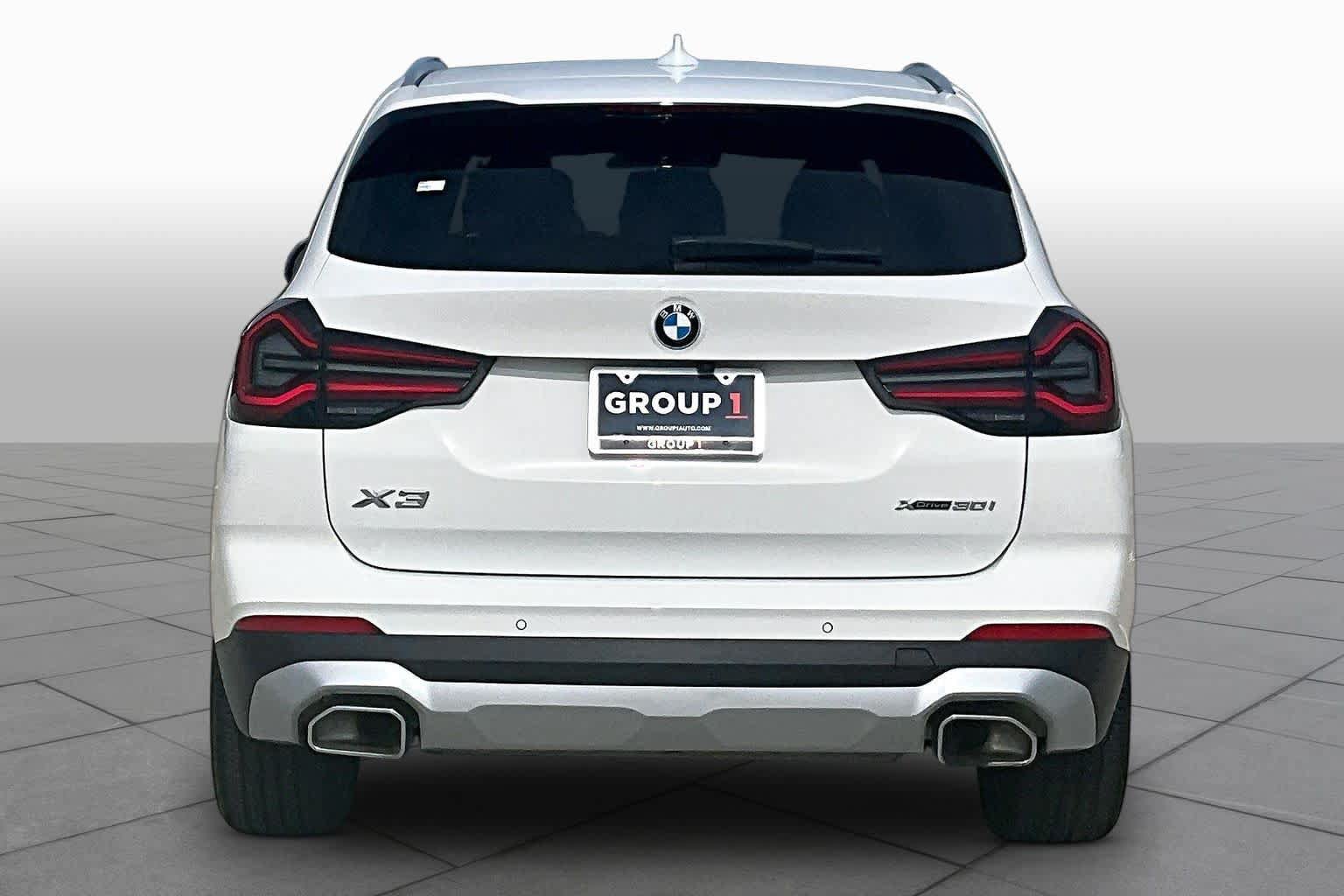 Used 2024 BMW X3 xDrive30i w/ Premium Package w/ZPA AWD/4WD image 4