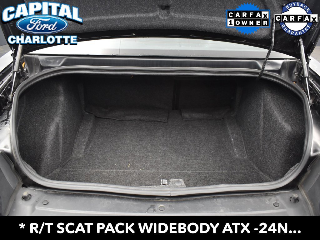 Used 2022 Dodge Challenger R/T Scat Pack RWD image 18