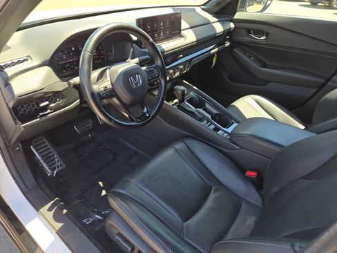 Used 2025 Honda Accord Sport image 15