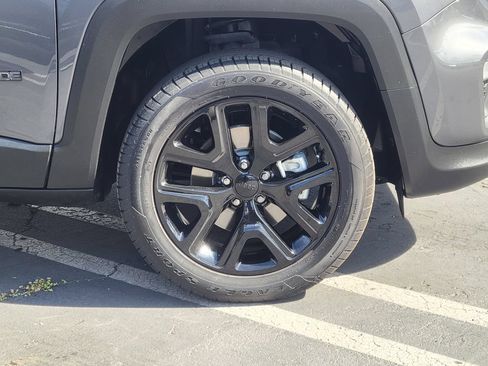 Used 2023 Jeep Renegade Altitude AWD/4WD image 26