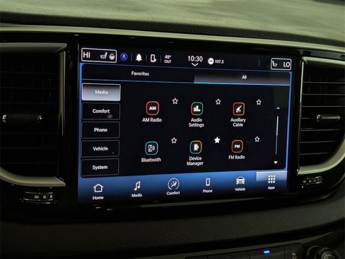 Used 2024 Chrysler Pacifica Touring-L image 19