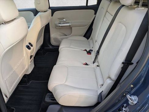 Used 2022 Mercedes-Benz GLB 250 image 20