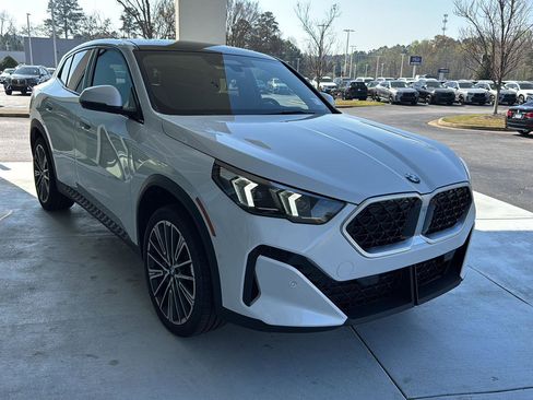 New 2026 BMW X2 xDrive28i w/ Technology Package image 6