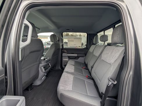 New 2026 Ford F250 XLT w/ XLT Premium Package image 9