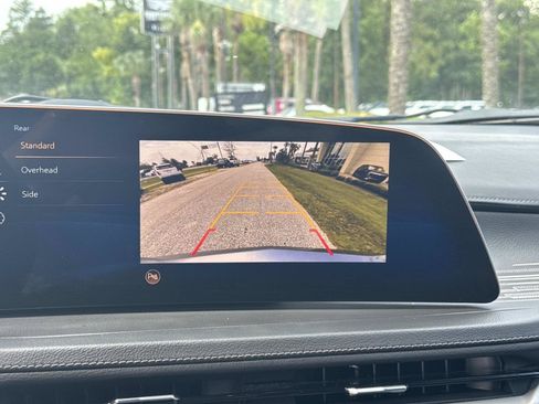Used 2025 Cadillac XT4 Premium Luxury FWD image 21
