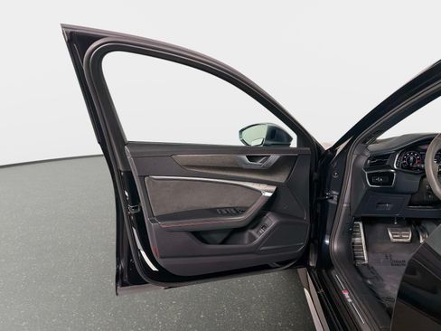 Used 2021 Audi RS 6 AWD/4WD image 39