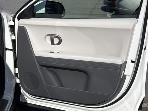 New 2026 Hyundai Ioniq 5 SEL image 14