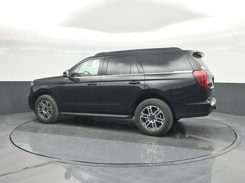 New 2025 Ford Expedition Active image 27