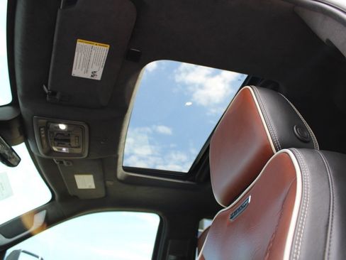 Used 2024 GMC Sierra 2500 Denali Ultimate image 25