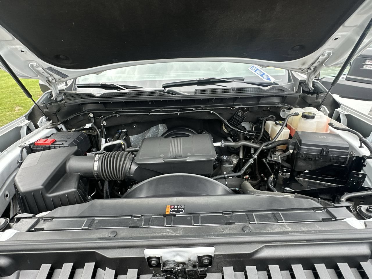 Used 2025 GMC Sierra 2500 SLE w/ SLE Value Package; AWD/4WD image 30