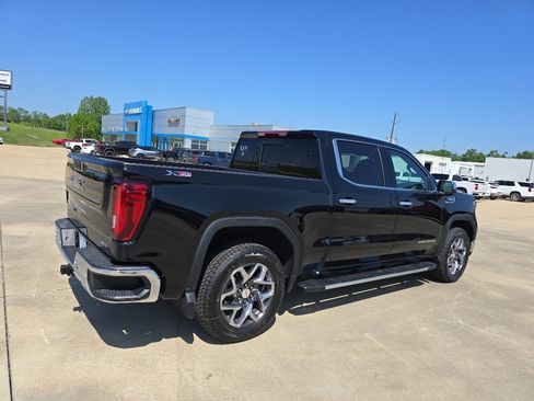 New 2026 GMC Sierra 1500 SLT w/ SLT Premium Package image 5