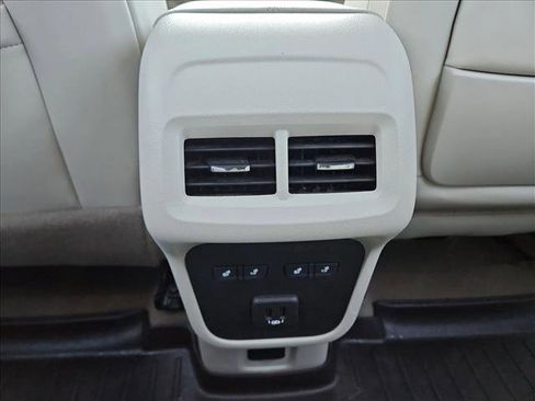 Used 2024 GMC Terrain Denali w/ Denali Premium Package image 18