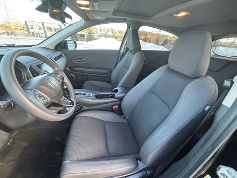 Used 2019 Honda HR-V EX image 13