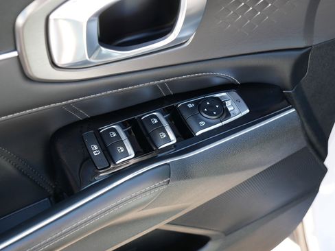 Certified 2023 Kia Sorento SX AWD/4WD image 13