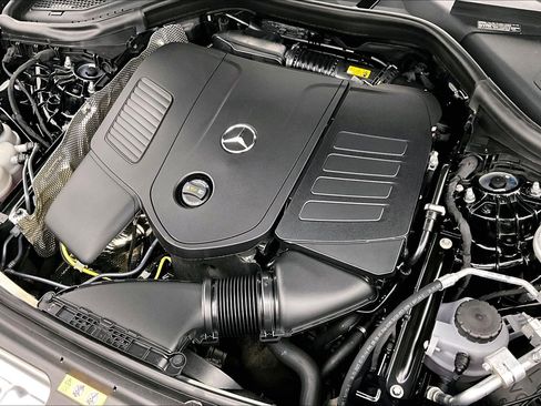 Used 2026 Mercedes-Benz GLC 300 image 30