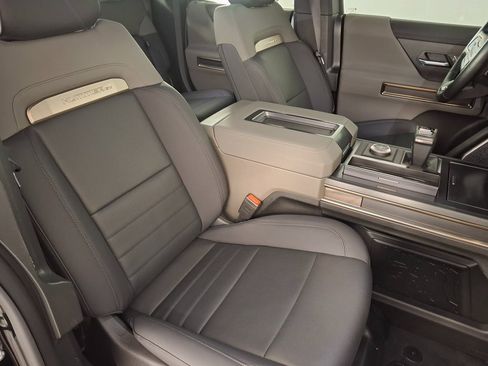 Used 2024 GMC Hummer EV 3X image 34