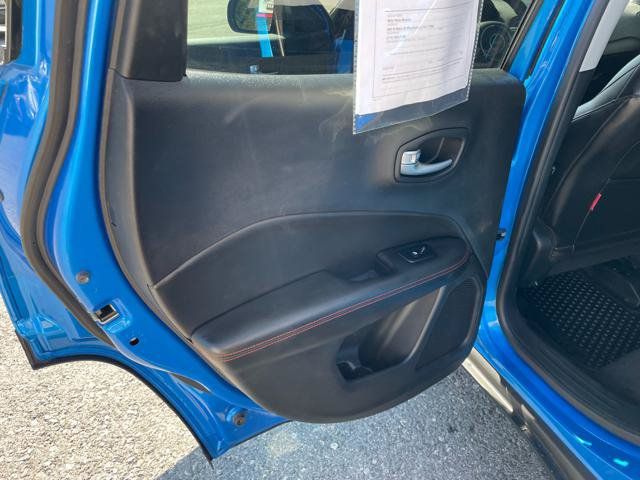 Used 2018 Jeep Compass Trailhawk w/ Navigation Group AWD/4WD image 22