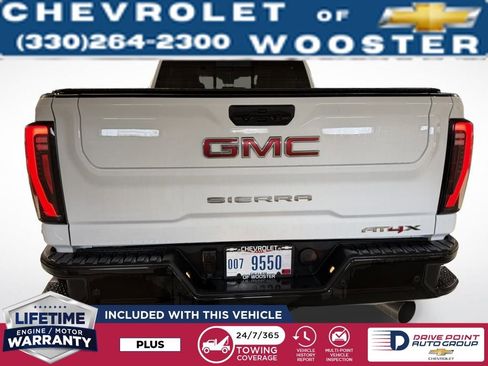 Used 2025 GMC Sierra 2500 AT4X image 5