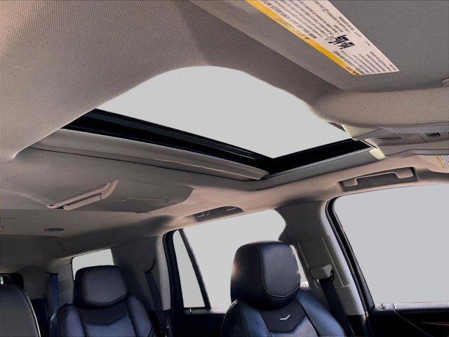Used 2020 Cadillac Escalade Premium Luxury RWD image 17