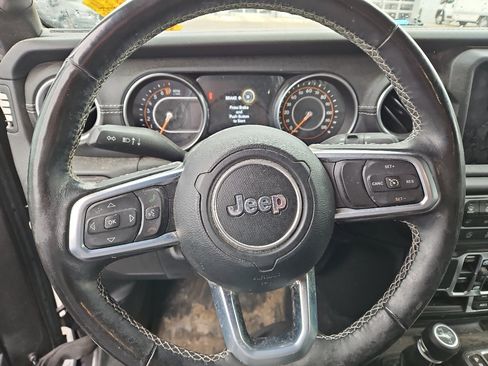 Used 2021 Jeep Wrangler Unlimited Sahara AWD/4WD image 10