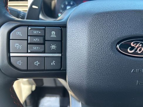 Used 2025 Ford F150 Raptor AWD/4WD image 17