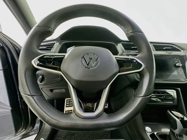 Certified 2024 Volkswagen Tiguan SE R-Line AWD/4WD image 11