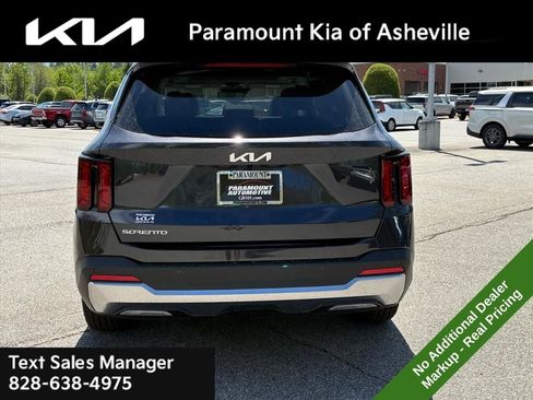 New 2026 Kia Sorento S FWD image 5